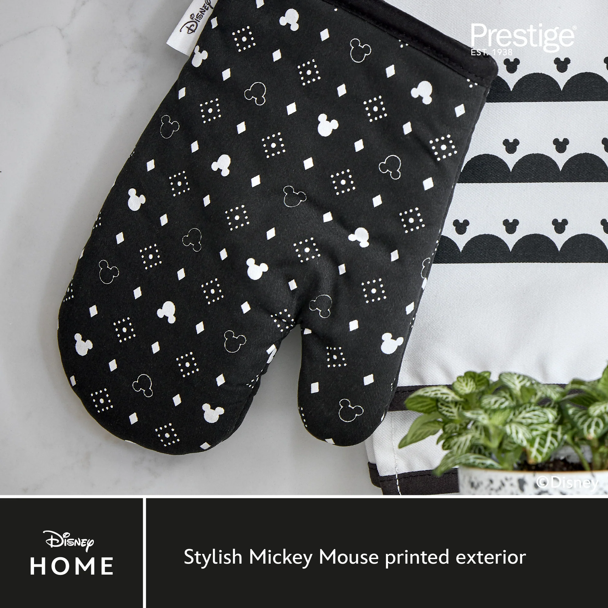 Disney Monochrome Mickey Mouse: Single Oven Glove - Image 5