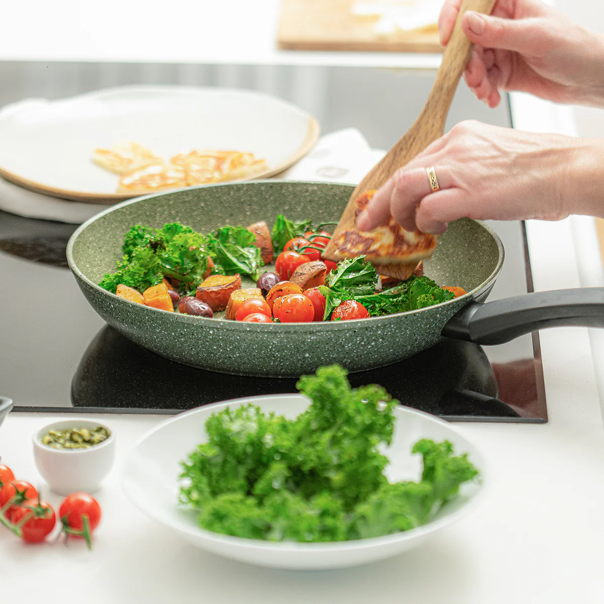 Eco Non-Stick Induction Frying Pan Set - Image 9