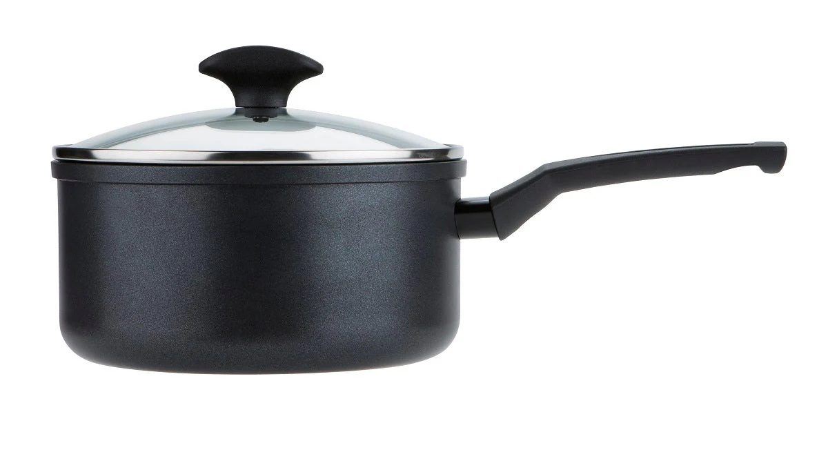 Ultimate Non-Stick Kitchen Set: Frying Pans, Saucepans & Lids, Wok & Microwave Containers - 13 Pieces - Image 7